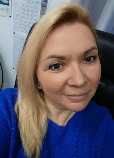 Sandra 54 ans Saint Petersburg Russie