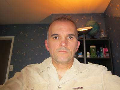 Philippe 54 лет St Amand Montrond Франция