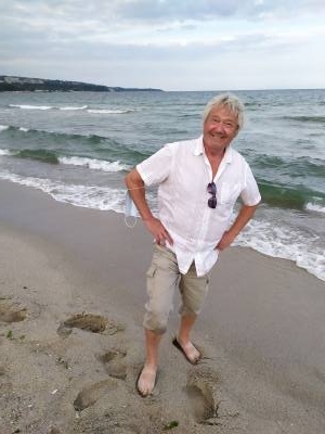 Karl 71 ans Kardam Bulgarie