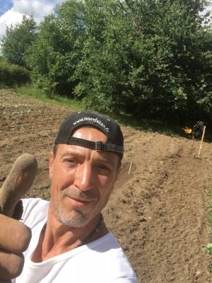Gilles 56 лет Florensac Франция