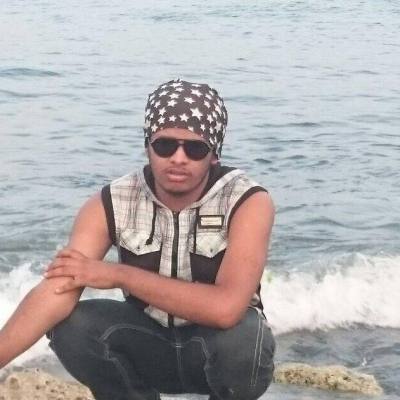 Ahmed memo 28 ans Madina El Monawara Arabie saoudite