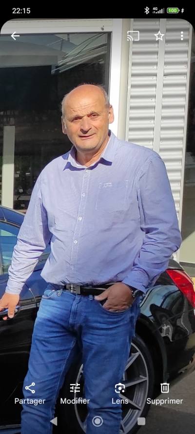 Thierry 61 лет Chavigny Франция