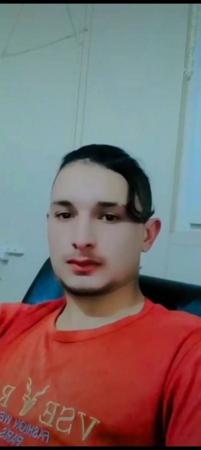 Adnan 17 лет Istanbol Турция