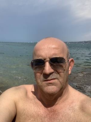 Dadi 56 лет Geneve Швейцария