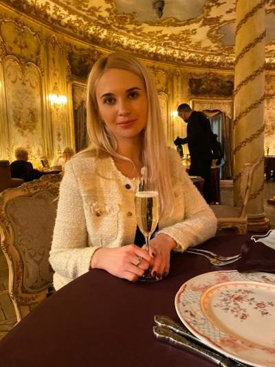Anna 34 ans Moskow Russie