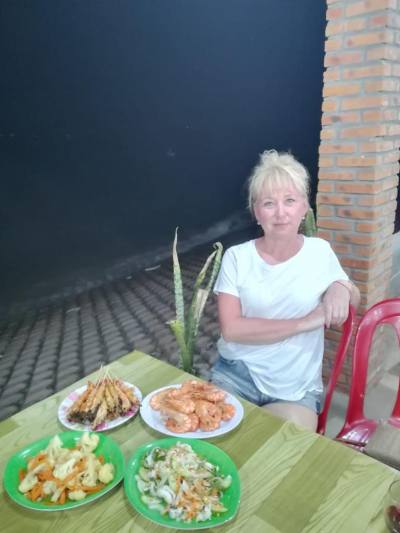 Елена 60 ans Smolensk  Russie