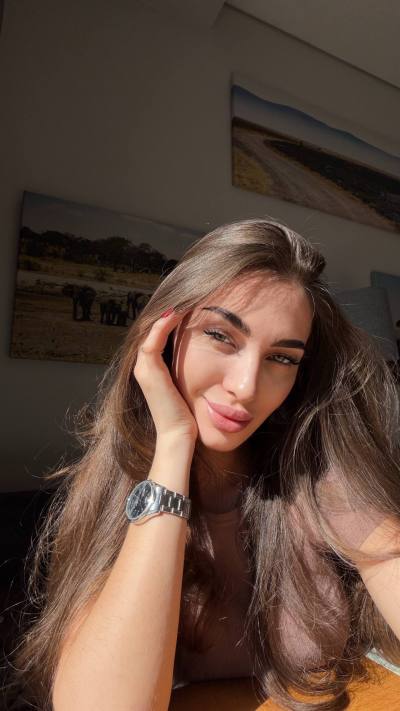 Kira 28 ans Melitopol Ukraine