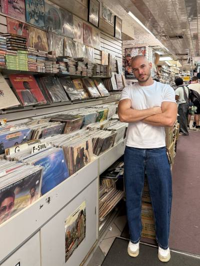 Кирилл 33 лет Санкт-Петербург Россия