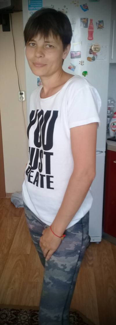 Zhenya 44 ans солигорск Biélorussie