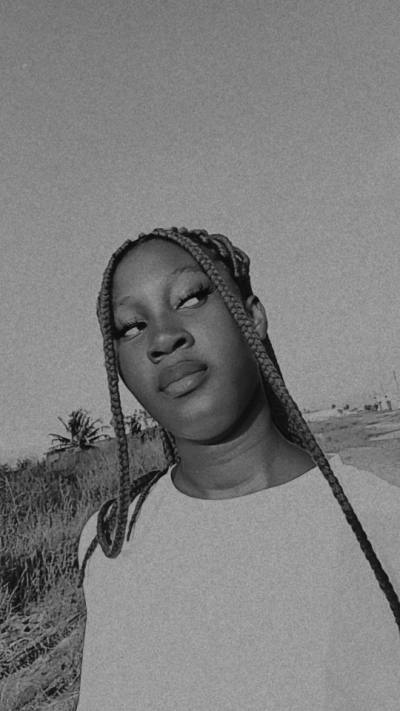 Stephanie 33 лет Bordeaux  Франция