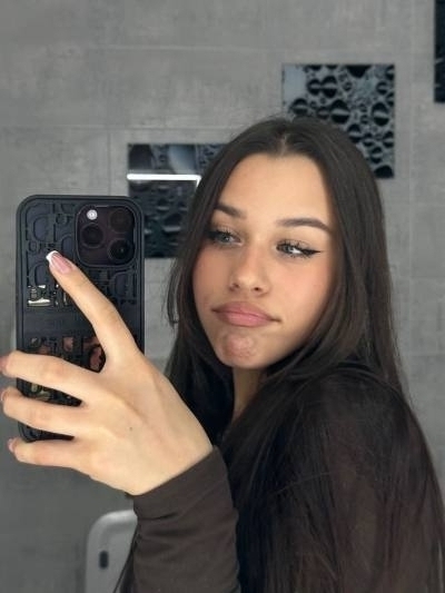 Ксюша 19 ans Одесса Ukraine