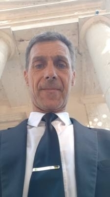 Cédric 51 лет Ales Франция