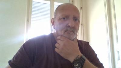 Denis 57 лет St Quentin Франция