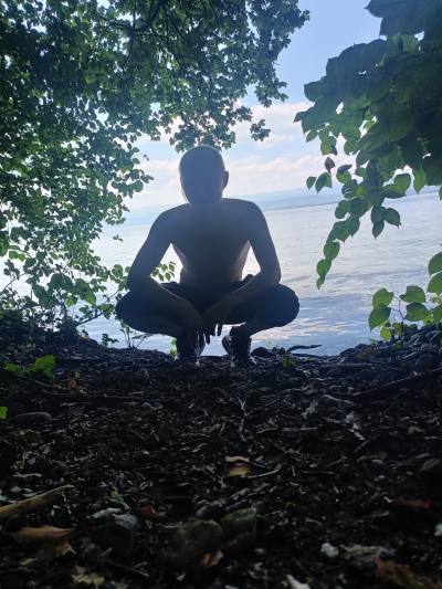 Serguei 28 лет Thonon-les-bains Франция