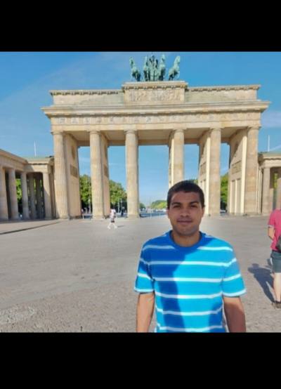 Kevin 32 лет Chesnay-rocquencourt  Франция