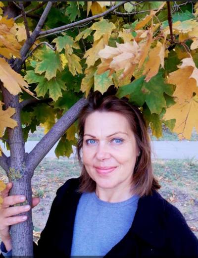 Tania 56 ans Mariupoi Ukraine