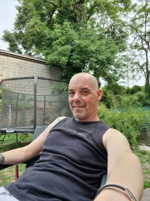 Eric 51 ans Liege Belgique