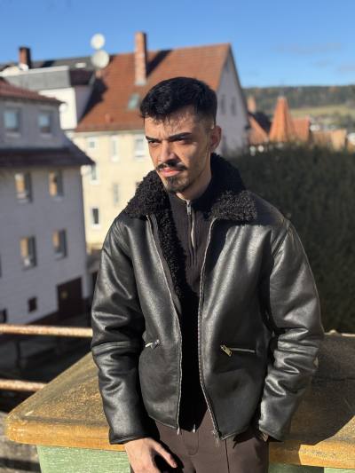 Rengidin 22 лет Tuttlingen  Германия