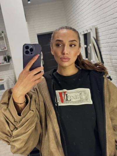 Карина 31 ans Мюнхен Allemagne