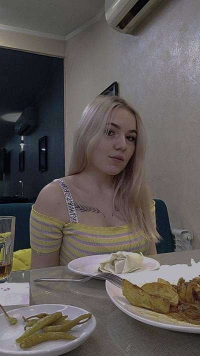 Albina 23 ans Алматы Kazakhstan