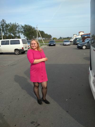 Elena 33 ans Minsk  Biélorussie