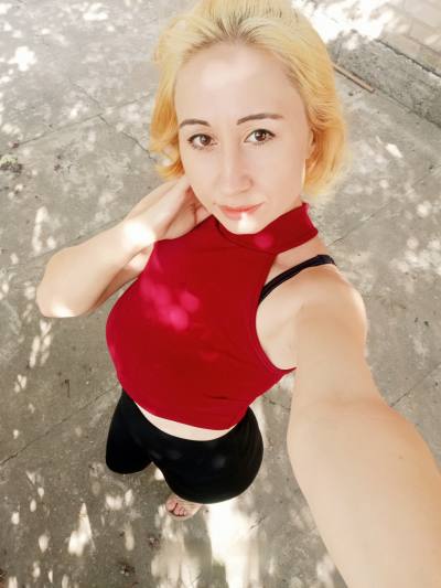 Алина 31 ans Мелитополь  Ukraine