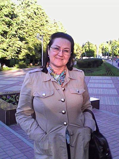 Marina 60 ans Naberezhnye Chelny Russie