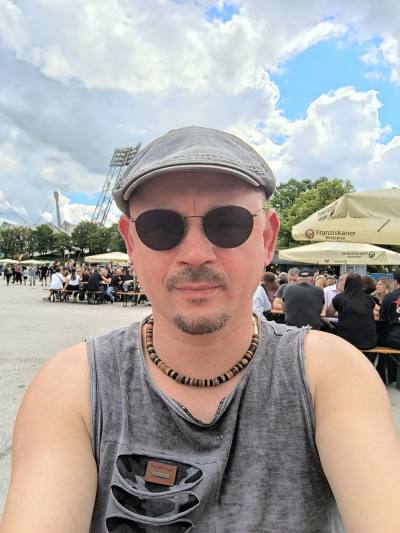 Sven 48 лет Murrhardt Германия