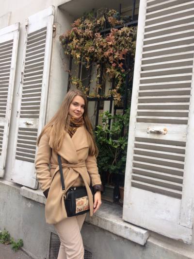 Julie 29 ans Екатеринбург Russie