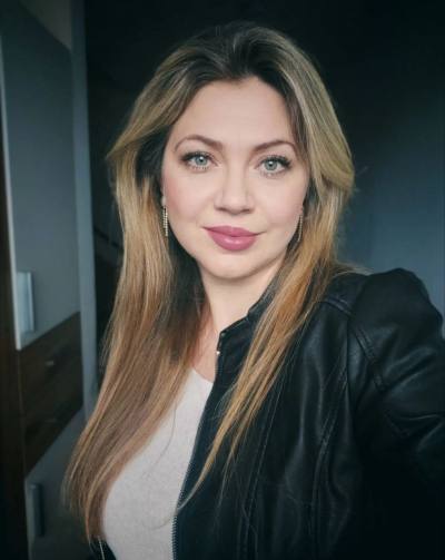 Yana 44 ans Lvov Ukraine