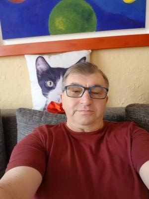 Antoine 71 лет Vitry-le-françois Франция