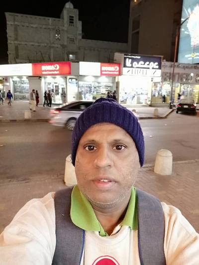 Azizul 52 ans Damman Arabie saoudite