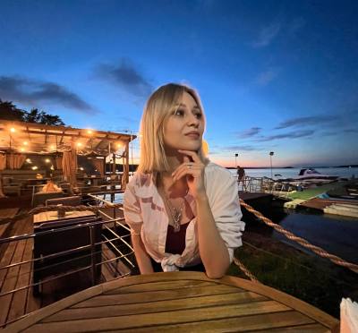 Elena 39 ans Kazan Russie