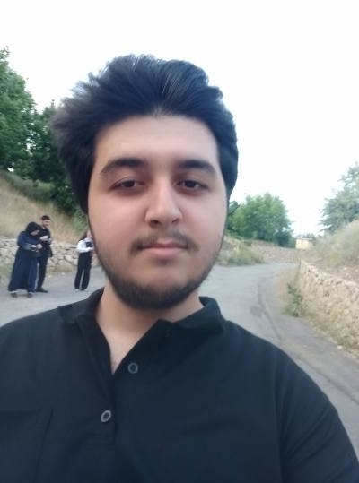 Celal 21 ans Sivas Turquie