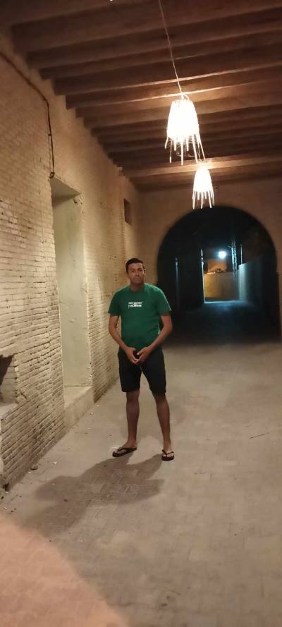 Yazid 34 ans Djerba Tunisie