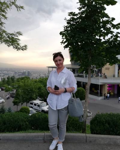 Elvira 47 ans Shymkent Kazakhstan