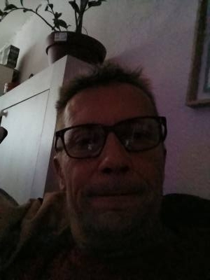 Olivier 45 лет  Франция
