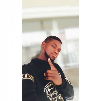 Francis 31 ans New Jersey Royaume-Uni