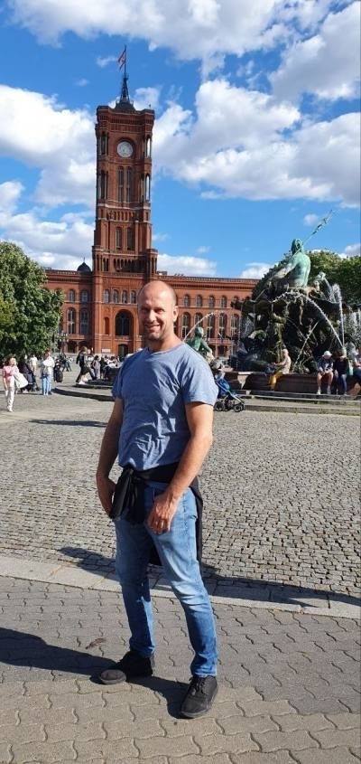 Tadija 49 лет Berlin  Германия