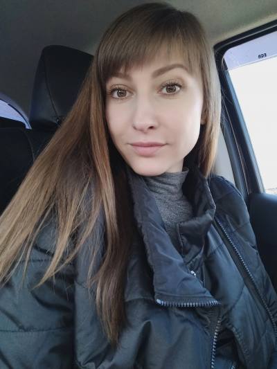 Anna 39 ans Bratsk Russie