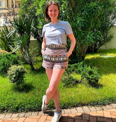 Yulia 43 ans Kyiv Ukraine