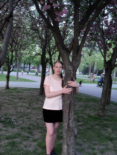 Olga 24 ans Dnepr  Ukraine