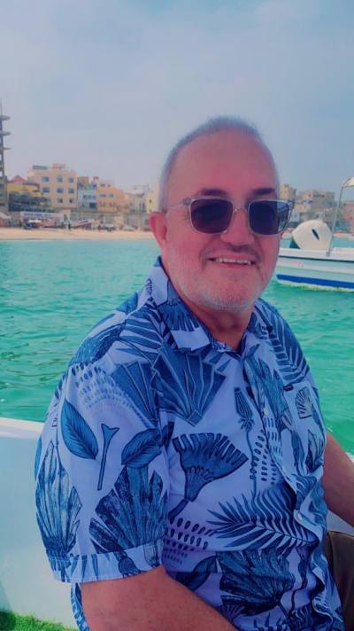 Gilles 65 лет Gorcy Франция