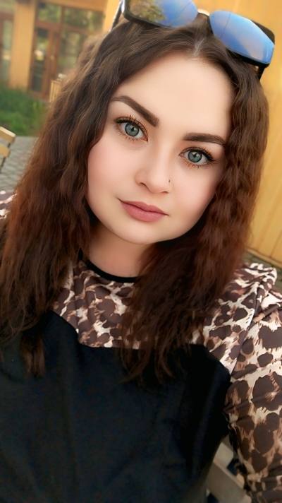 Ilona 26 Jahre Kryvyi Rih  Ukraine