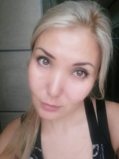 Indira 49 ans Almaty Kazakhstan