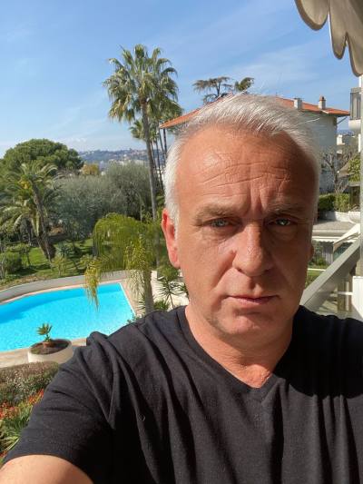 Frédéric 58 лет Nice Франция