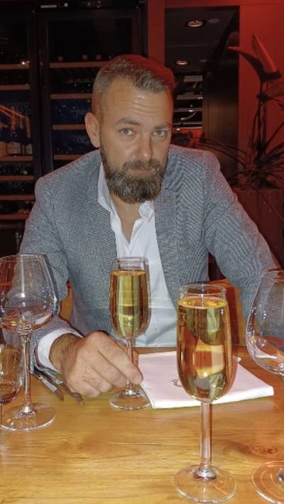 Jean 41 ans Hainaut  Belgique