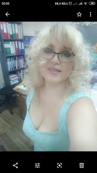 Elina 52 ans Таганрог  Russie