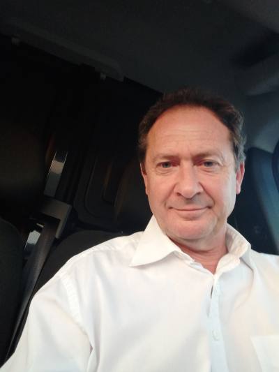 Stephane 60 лет Thouars Франция