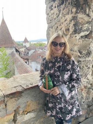 Еlena 64 ans Лозанна  Suisse